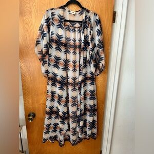 One Clothing White and Blue Bishop Sleeve open front sheer kimono S